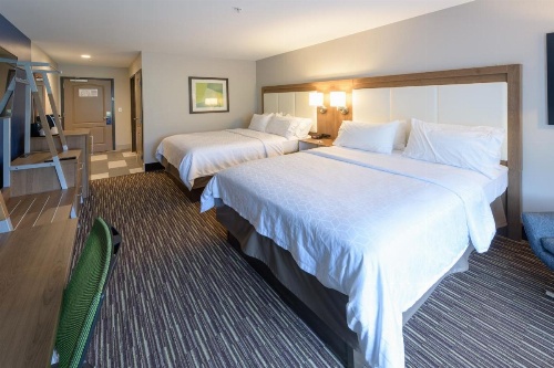 Holiday Inn Express & Suites Jamestown image 18
