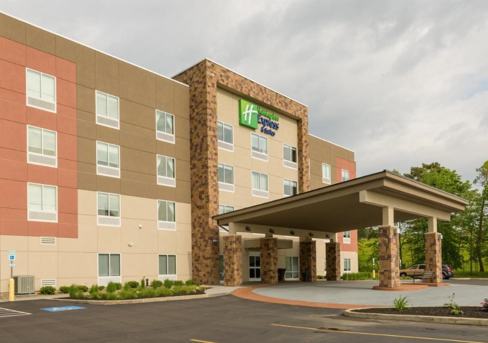Holiday Inn Express & Suites Jamestown Image 19